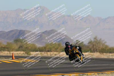 media/Nov-06-2022-SoCal Trackdays (Sun) [[208d2ccc26]]/Turn 14 (930am)/